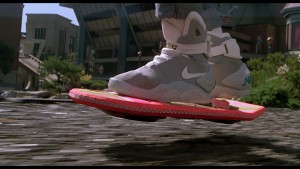 Geleceğe Dönüş filminde Marty McFly'ın uçan kay-kayı
